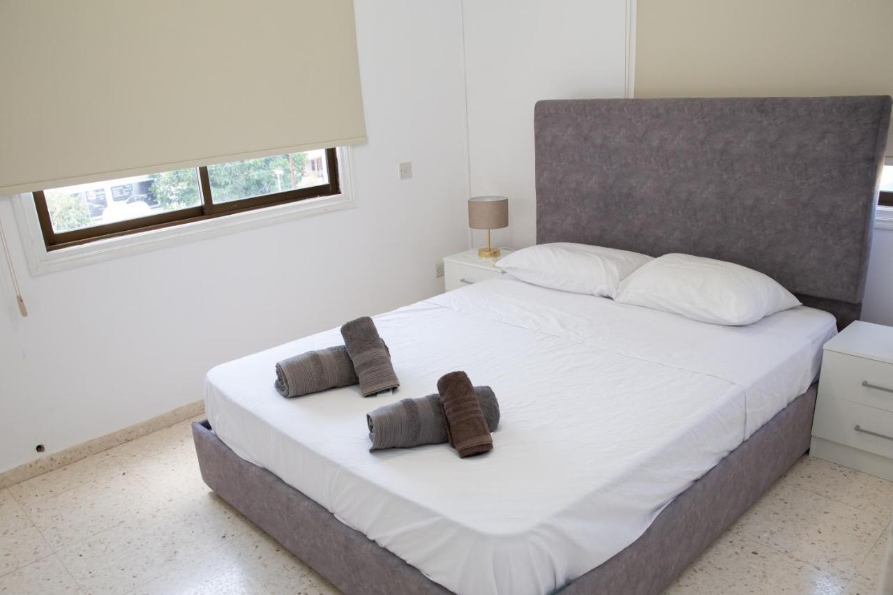 Spacious 2 Bedroom Appartment Near Mall -Internet 1Gbps Paphos Extérieur photo